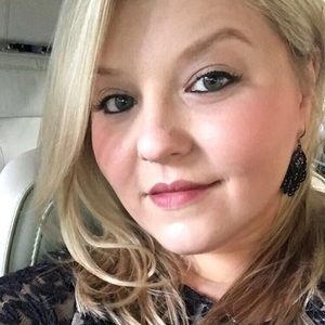 Meet your Posher, Larysa